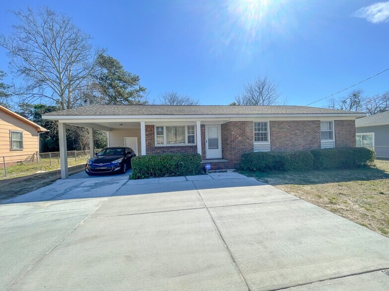 3873 Cumberland Rd, Fayetteville, NC à vendre - Photo de l’immeuble – Image 1 sur 21