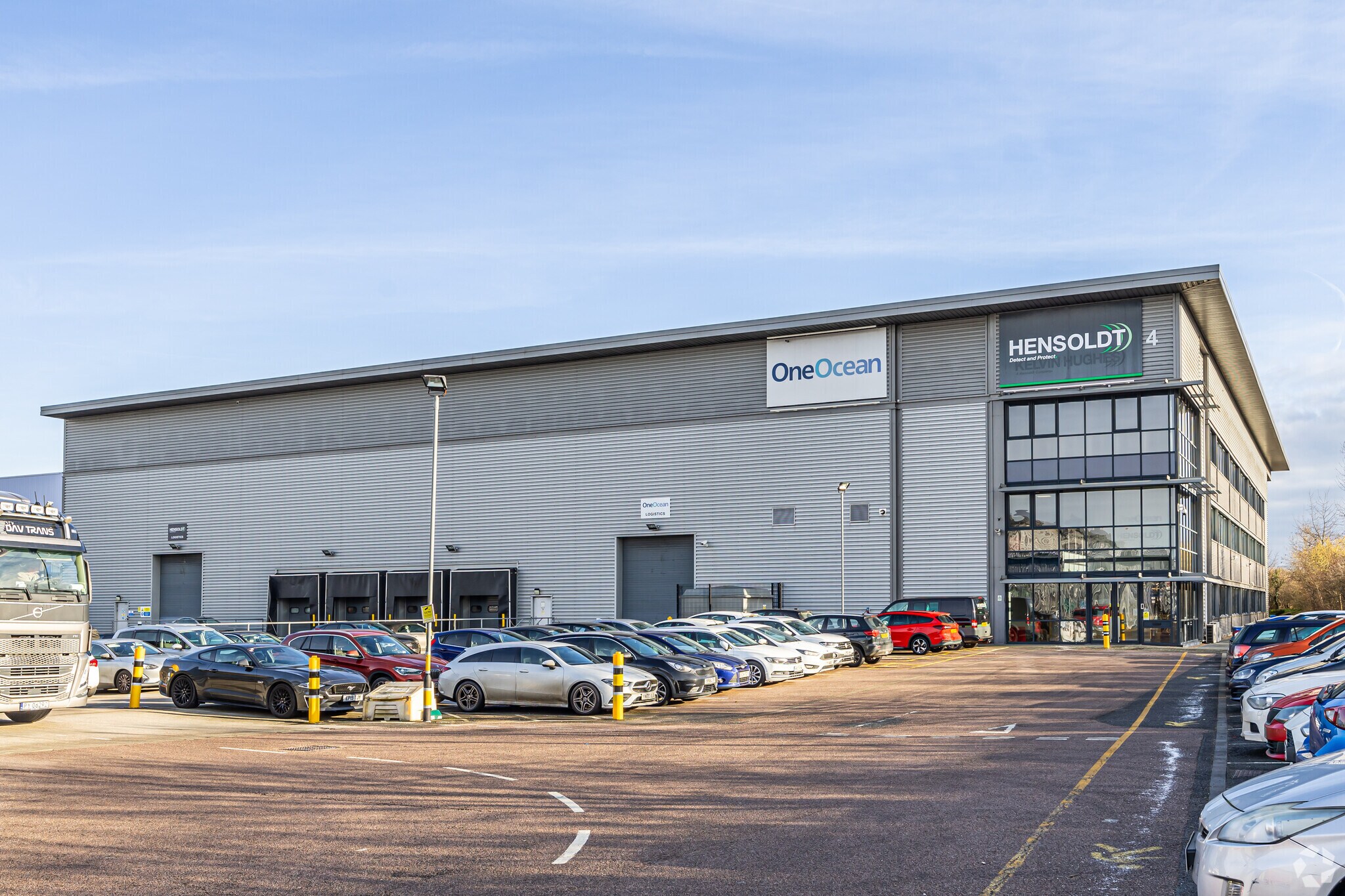 6 Mollison Ave, Waltham Cross à louer Photo de l’immeuble– Image 1 sur 12