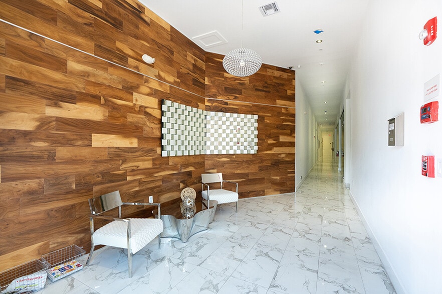 1231 14th St, Miami Beach, FL à louer - Hall d’entrée – Image 2 sur 27