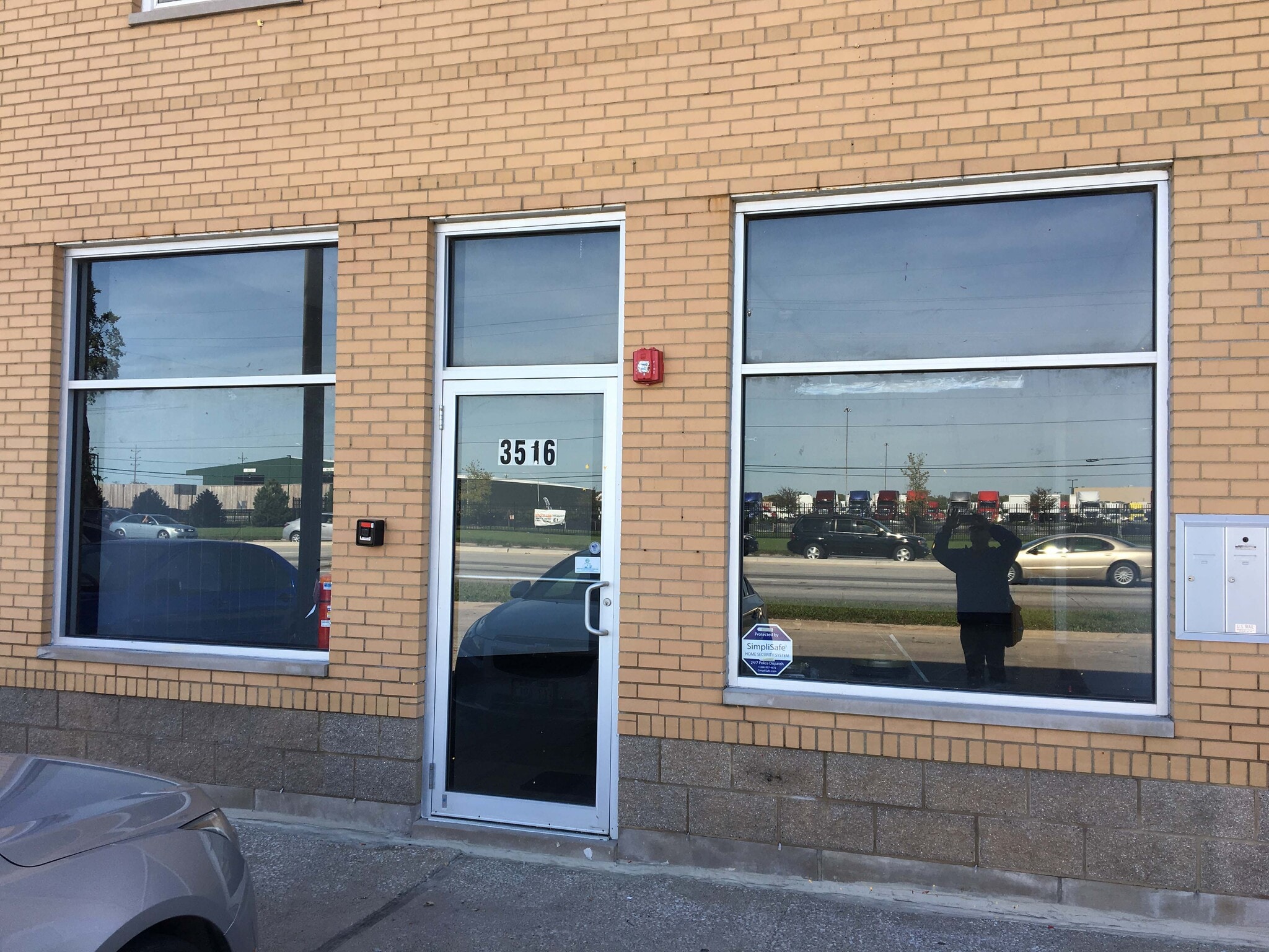 3516-3518 W North Ave, Melrose Park, IL à louer Photo de l’immeuble– Image 1 sur 4