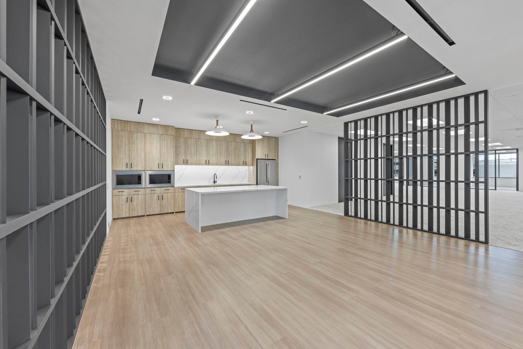18100 Von Karman Ave, Irvine, CA à louer Photo intérieure– Image 1 sur 7