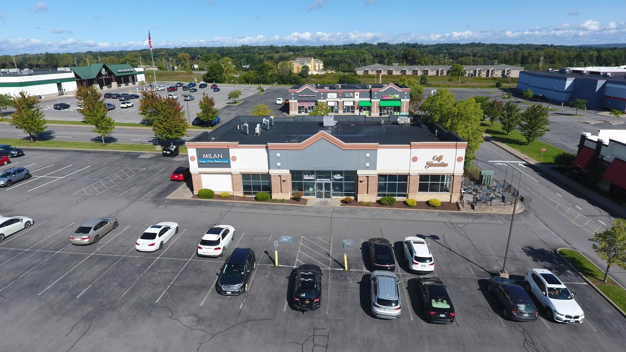 8617-8647 Clinton St, New Hartford, NY à louer Photo principale– Image 1 sur 8