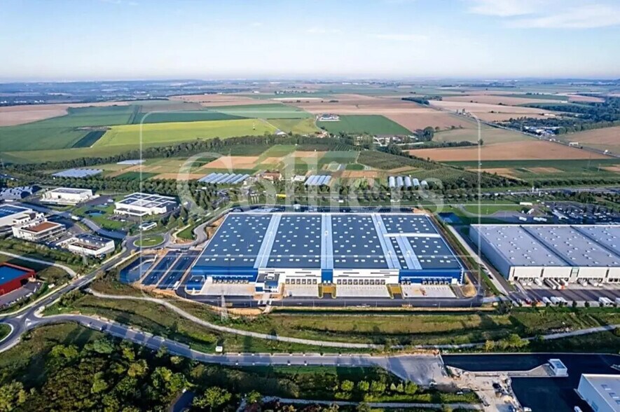 Industriel/Logistique dans Villenoy à louer - Photo de l’immeuble – Image 1 sur 8