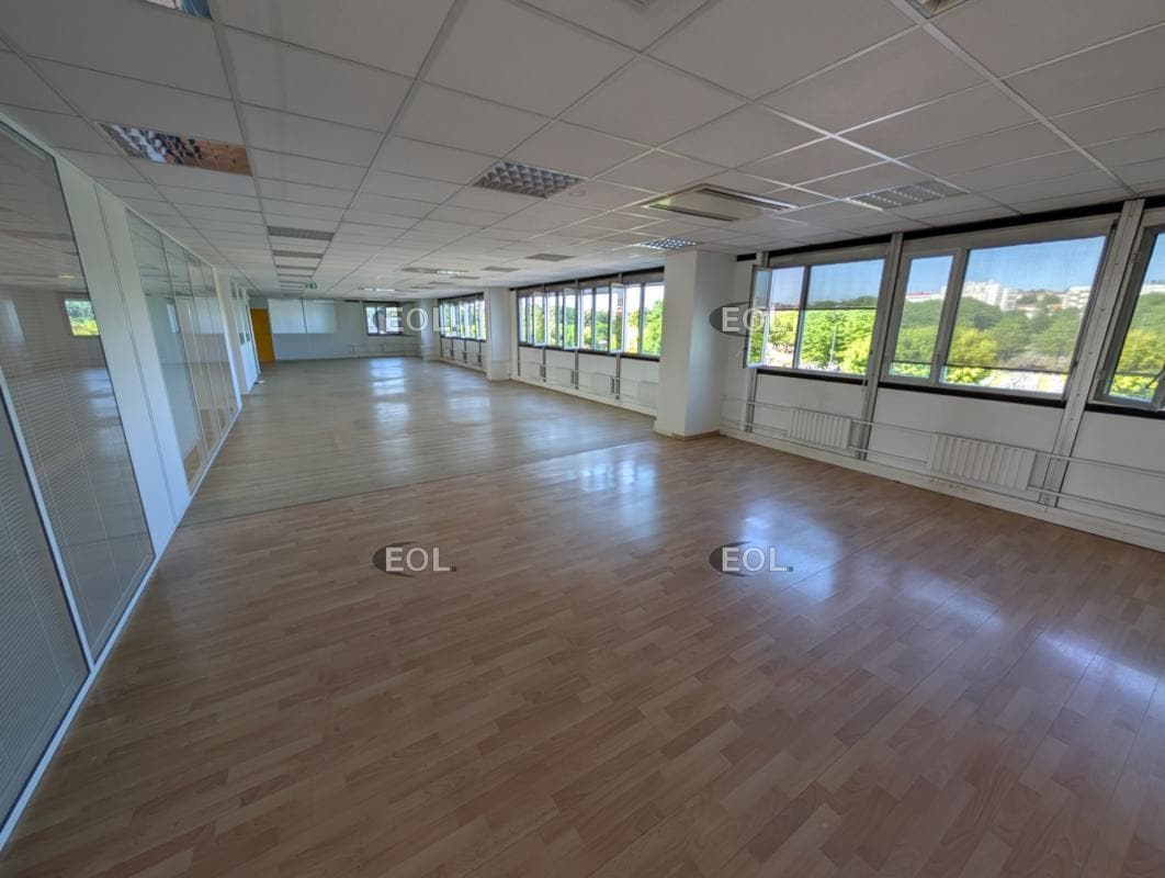 Bureau dans Vitry-sur-Seine à louer Photo intérieure– Image 1 sur 18