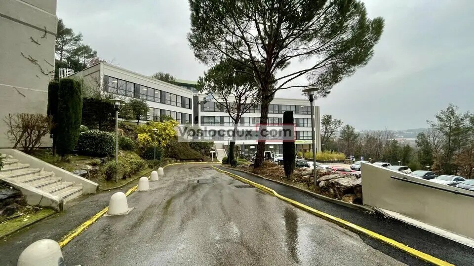 Bureau dans SOPHIA ANTIPOLIS à louer - Photo de l’immeuble – Image 2 sur 5