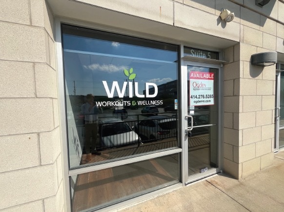 2121 S Kinnickinnic Ave, Milwaukee, WI à louer Photo de l’immeuble– Image 1 sur 2