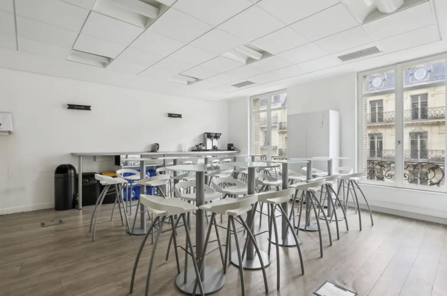 65 Rue Saint-Lazare, Paris à louer Photo intérieure– Image 1 sur 8