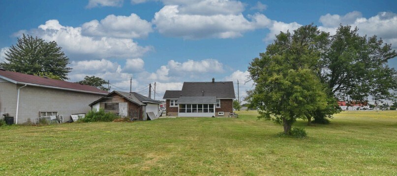 4590 Walker Rd, Windsor, ON à vendre - Photo de l’immeuble – Image 2 sur 2