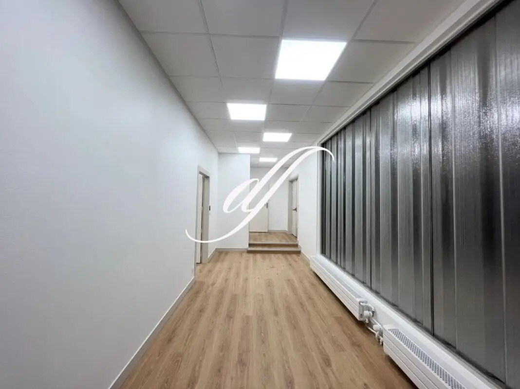 Bureau dans Paris à vendre Photo intérieure– Image 1 sur 8