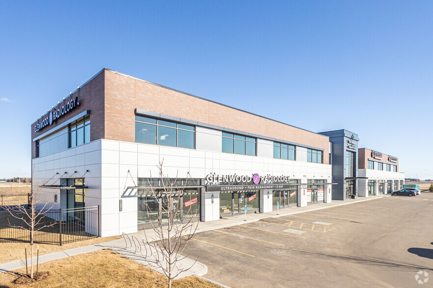 2905 141st St SW, Edmonton, AB à louer - Photo de l’immeuble – Image 1 sur 7