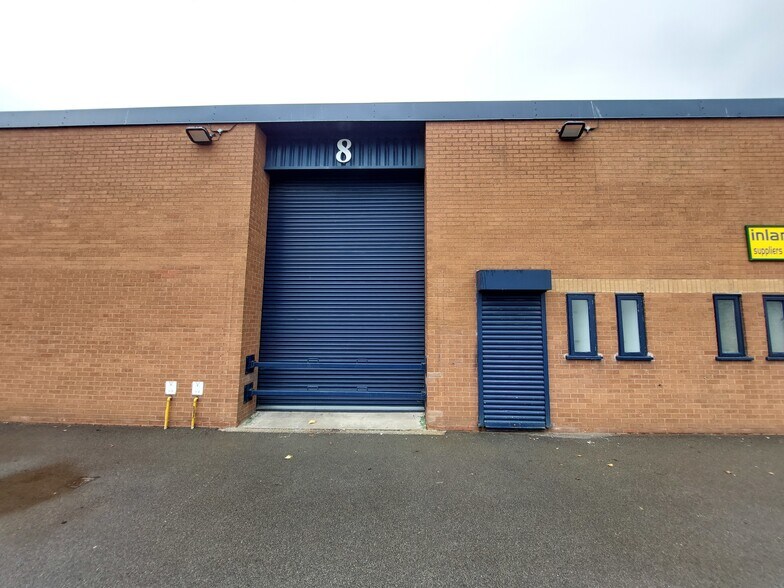 8 Birmingham Rd, Oldbury à louer - Photo de l’immeuble – Image 2 sur 5