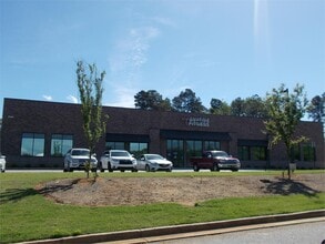 3545 Rowe Ln, Cumming, GA à louer Photo intérieure– Image 1 sur 2