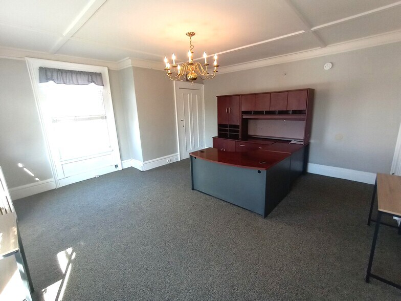 151-153 Main St, Flemington, NJ à louer - Photo intérieure – Image 3 sur 6