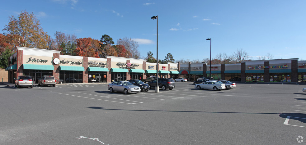 323 NC 49 Hwy S, Asheboro, NC à louer - Photo de l’immeuble – Image 3 sur 5