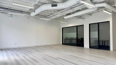 3007 Washington Blvd, Marina Del Rey, CA à louer Photo intérieure– Image 1 sur 4