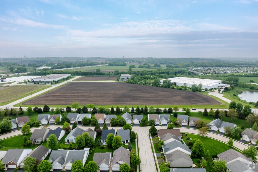 13301 Hennig Rd, Huntley, IL à vendre - Aérien – Image 3 sur 3