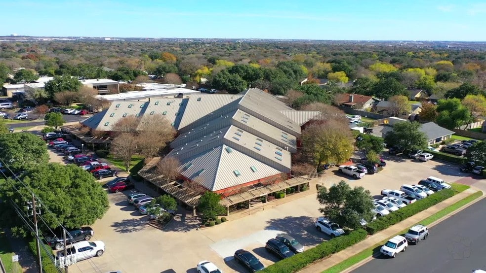 11615 Angus Rd, Austin, TX à louer - Vidéo aérienne – Image 2 sur 13
