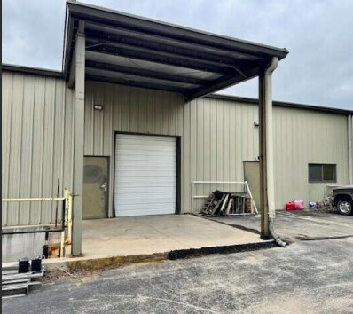 S83W18510 Saturn Dr, Muskego, WI à vendre - Photo de l’immeuble – Image 2 sur 7