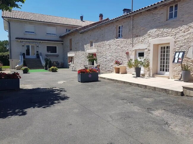 Plus de détails pour Local commercial à vendre