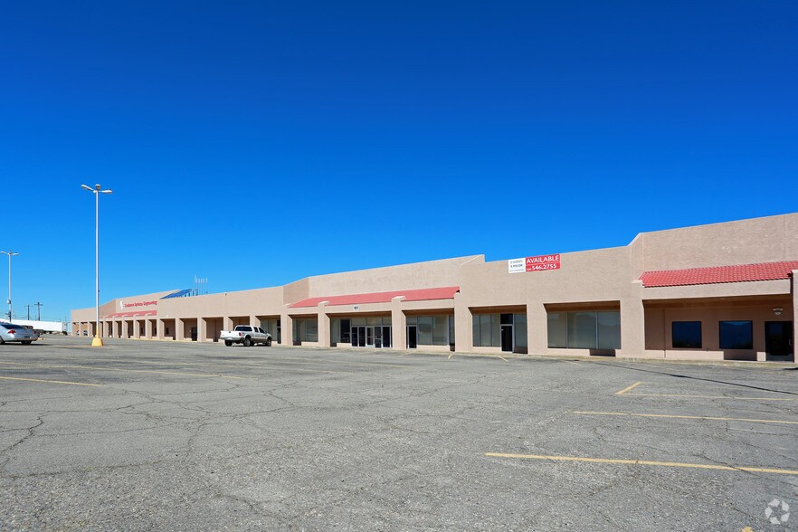 35-161 E Wilcox Dr, Sierra Vista, AZ à louer - Photo de l’immeuble – Image 2 sur 8