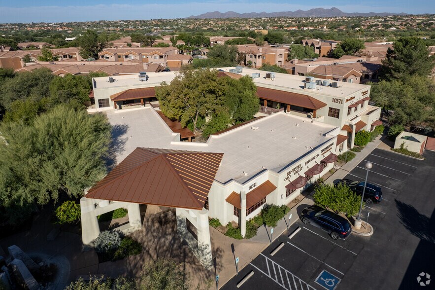 10371 N Oracle Rd, Oro Valley, AZ à louer - Photo de l’immeuble – Image 2 sur 11