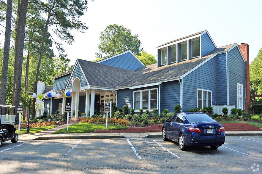 3001 Reflections Way, Virginia Beach, VA à vendre - Photo principale – Image 1 sur 100