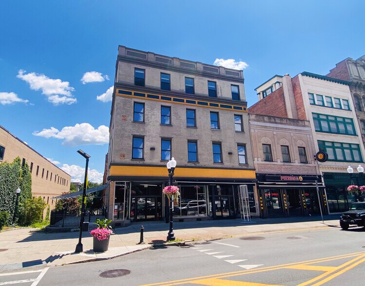 61 N Pearl St, Albany, NY à louer - Photo de l’immeuble – Image 1 sur 7