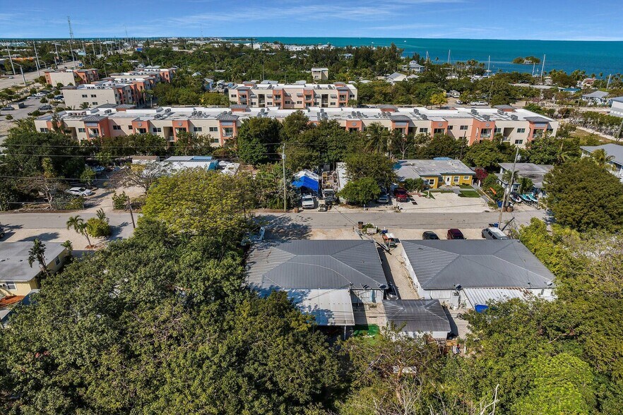 396-452 50th Street Gulf, Marathon, FL à vendre - Photo de l’immeuble – Image 2 sur 9