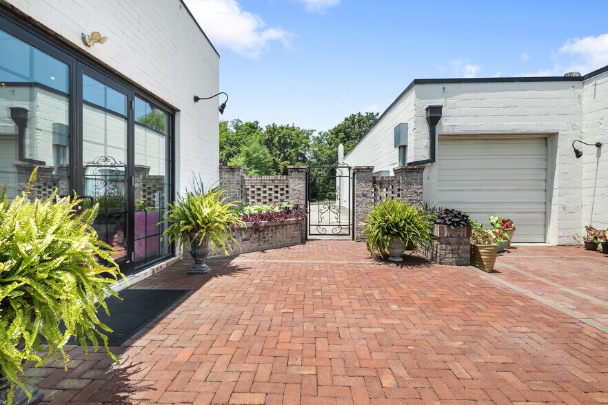 228-230 Winslow St, Fayetteville, NC à louer - Photo de l’immeuble – Image 3 sur 10