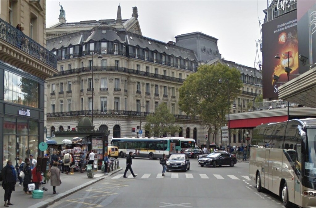 Local commercial dans Paris à louer Photo de l’immeuble– Image 1 sur 7