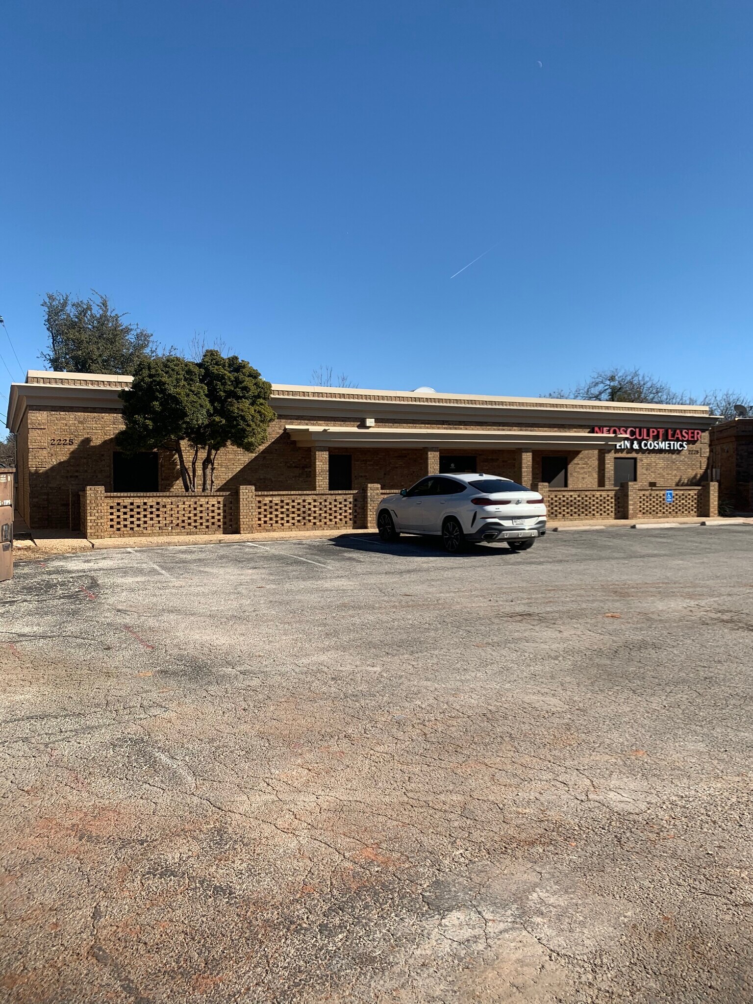 2225 S Danville Dr, Abilene, TX à vendre Photo de l’immeuble– Image 1 sur 7