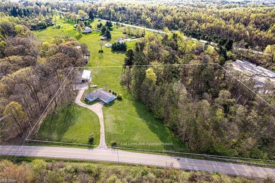 2801 130th st, Hinckley, OH à vendre - Photo de l’immeuble – Image 2 sur 10