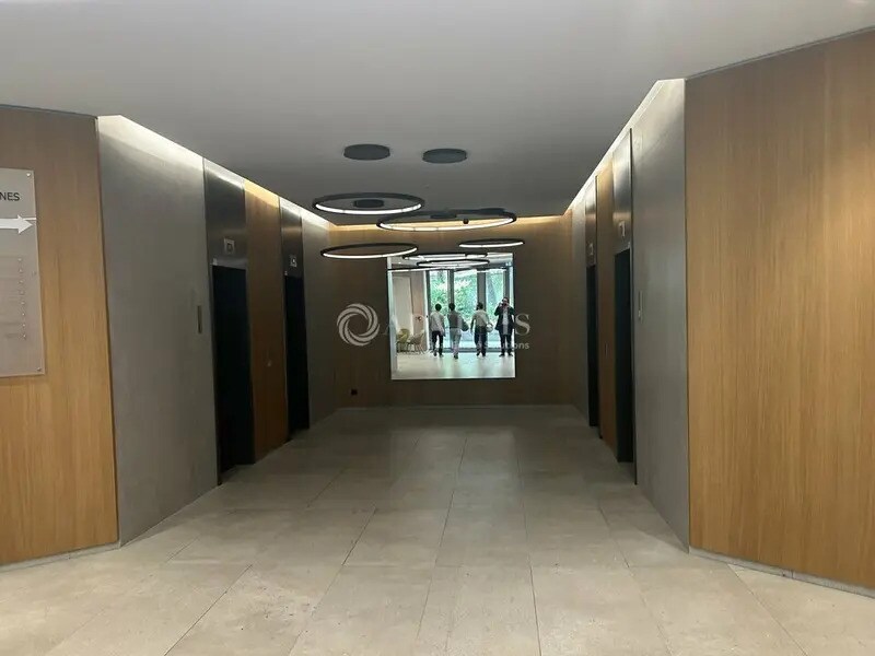 Bureau dans Paris à louer Hall d’entrée– Image 1 sur 12