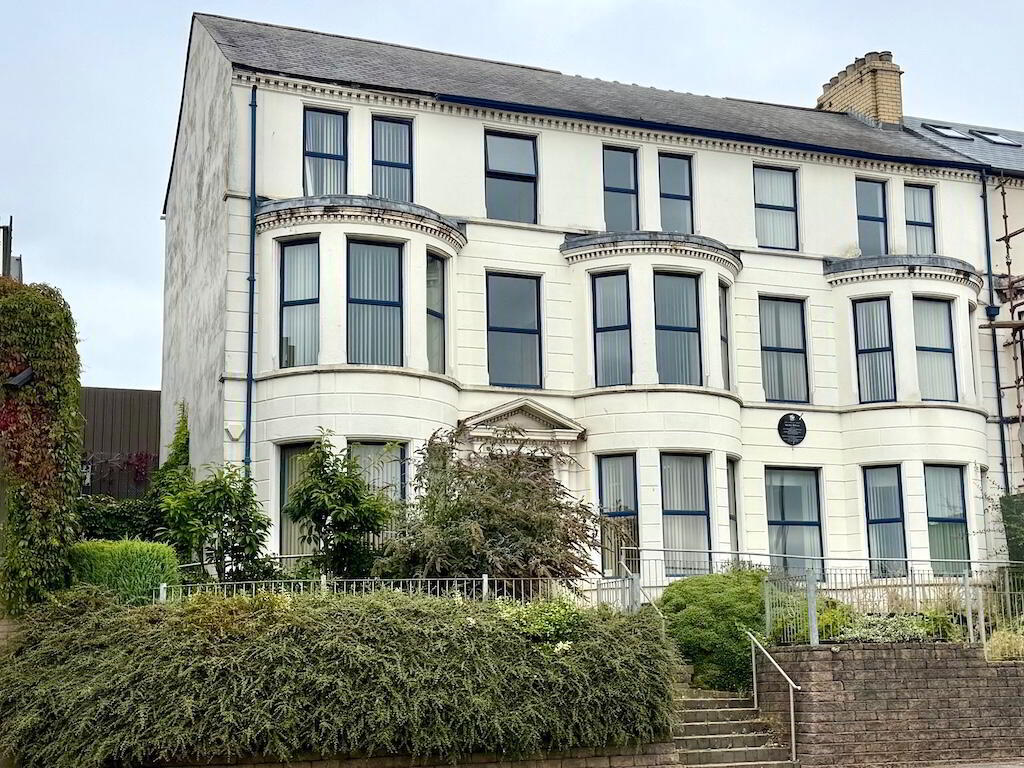 290 Antrim Rd, Belfast à louer Photo principale– Image 1 sur 2