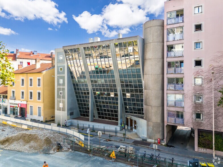 Bureau dans Lyon à louer - Photo principale – Image 1 sur 4