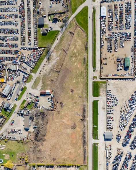 1825-1855 Gore Rd portefeuille de 2 biens à vendre sur LoopNet.fr - Aérien – Image 3 sur 4