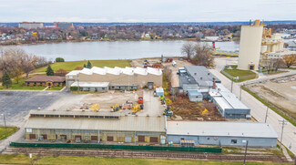 Plus de détails pour 1341 State St, Green Bay, WI - Industriel/Logistique à vendre