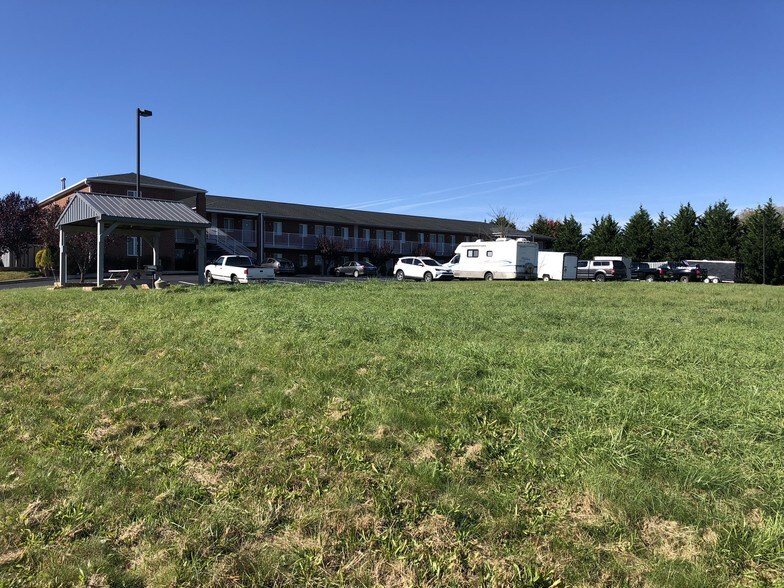 220 Sheppard Ct, Waynesboro, VA à vendre - Autre – Image 2 sur 7