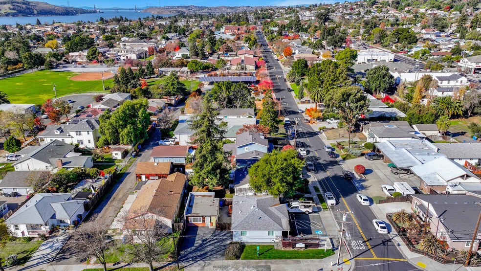 1125 E 5th St, Benicia, CA à louer - Photo de l’immeuble – Image 2 sur 10