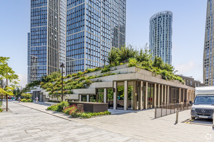 6 Carnation Way, Londres à louer - Photo de l’immeuble – Image 1 sur 26