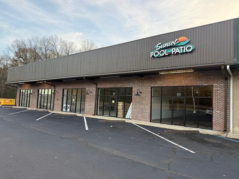 602 W Bankhead St, New Albany, MS à louer - Photo de l’immeuble – Image 3 sur 13