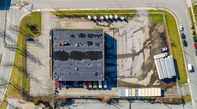 3195 Production Way, Burnaby, BC à louer Photo de l’immeuble– Image 2 sur 3