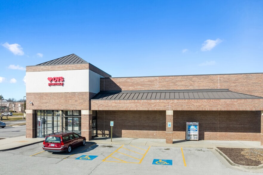 12691 Antioch Rd, Overland Park, KS à vendre - Photo de l’immeuble – Image 2 sur 6