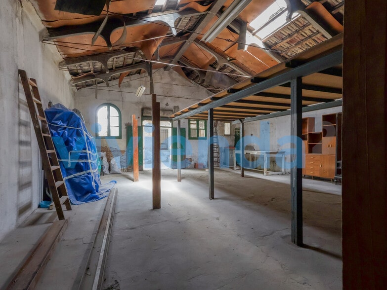 Immeuble residentiel dans Madrid, Madrid à vendre - Photo intérieure – Image 2 sur 2