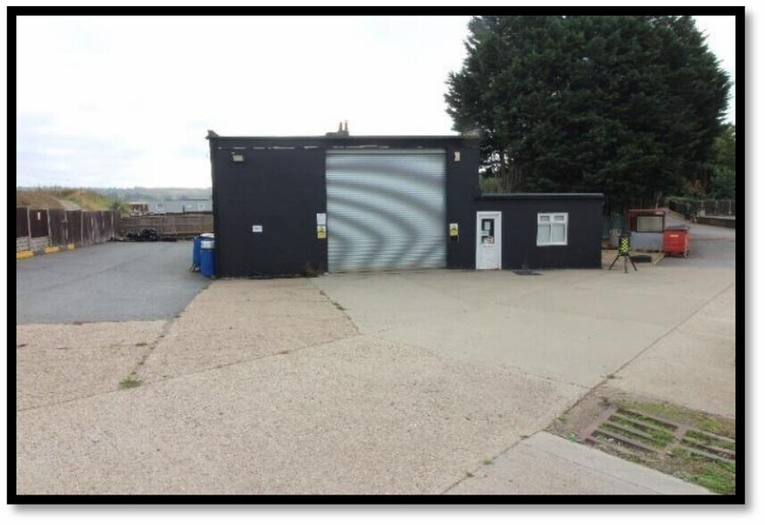 Bridle Way, Toddington à vendre - Photo de l’immeuble – Image 3 sur 15