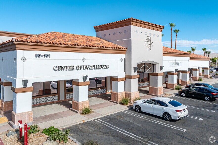 36101 Bob Hope Dr, Rancho Mirage, CA à louer - Photo de l’immeuble – Image 3 sur 11