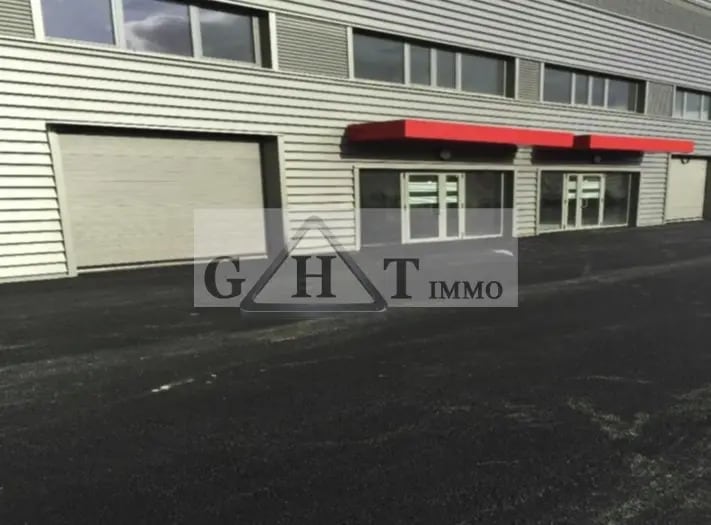 Industriel/Logistique dans Villeneuve-la-Garenne à louer - Photo de l’immeuble – Image 1 sur 1