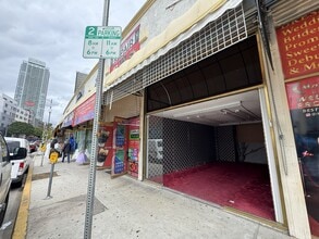 261-275 E Olympic Blvd, Los Angeles, CA à louer Photo intérieure– Image 1 sur 10