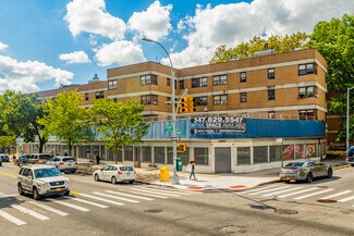Plus de détails pour 229-247 Graham Ave, Brooklyn, NY - Bureau/Local commercial à louer