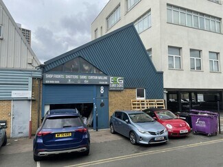 Plus de détails pour 17 Cumberland Ave, Londres - Local d'activités à louer